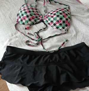 Girls Arizona 2 pc swimsuit Black White Cherries Top S Bottom M